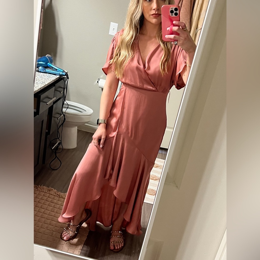 Express dress. Mauve pink. Satin. XS.